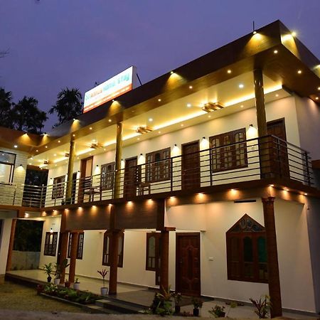 Annus Homestay Ramakkalmedu Exterior photo