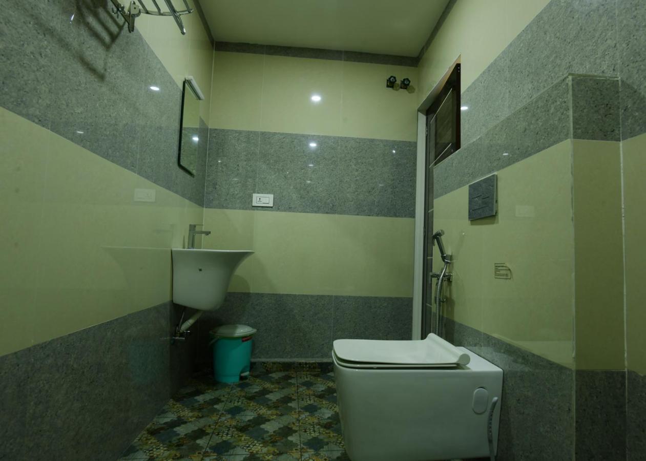 Annus Homestay Ramakkalmedu Exterior photo