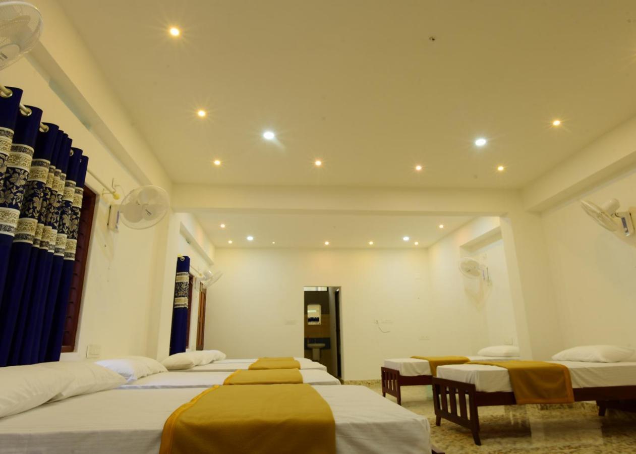 Annus Homestay Ramakkalmedu Exterior photo