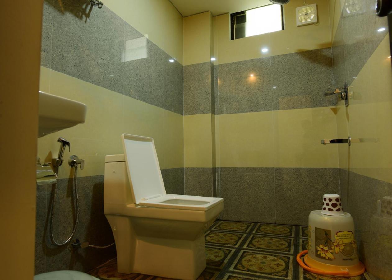 Annus Homestay Ramakkalmedu Exterior photo